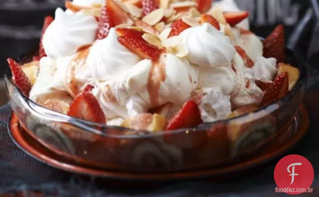 Eton mess trifle