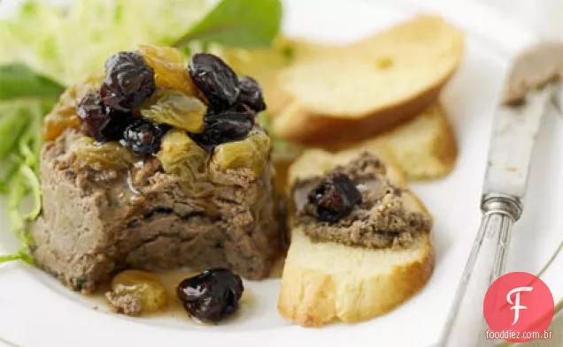 Fígado de galinha parfait com sultanas e passas