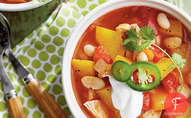 Chili de feijão branco e frango com abóbora