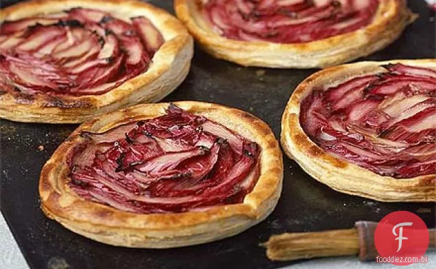 Tortas cremosas de ruibarbo