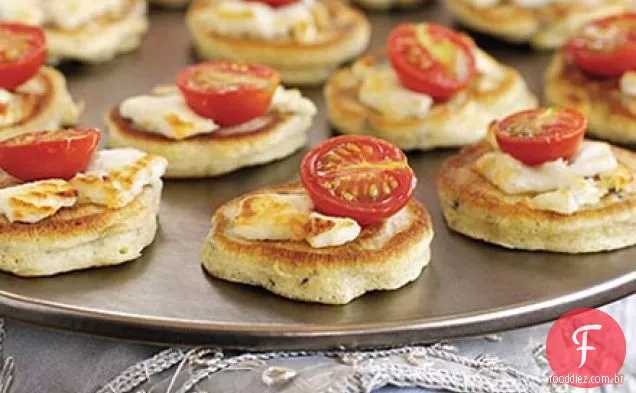 Rosemary & olive drop scones com queijo de cabra