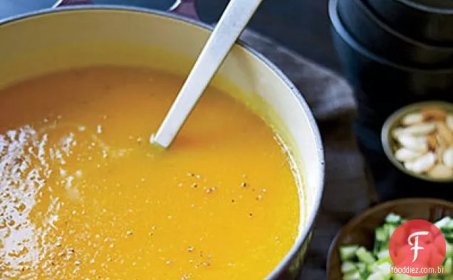 Camarão com salada de cuscuz menta