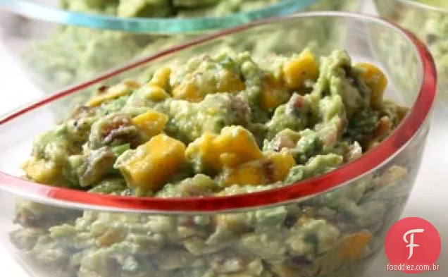 Guacamole Grelhado Da Manga E Da Cebola Vermelha
