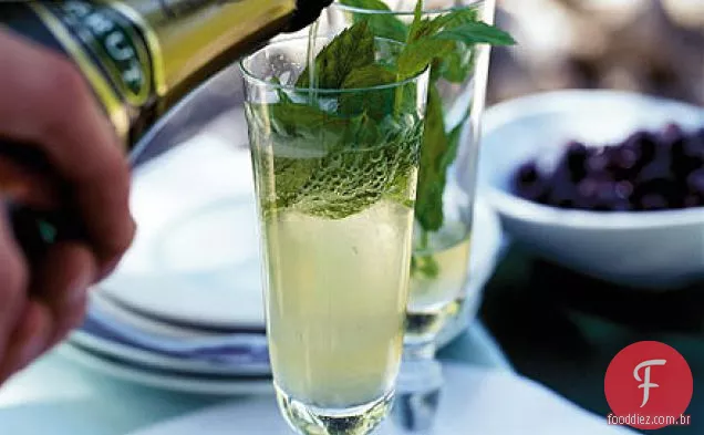 Espumante menta e limão juleps