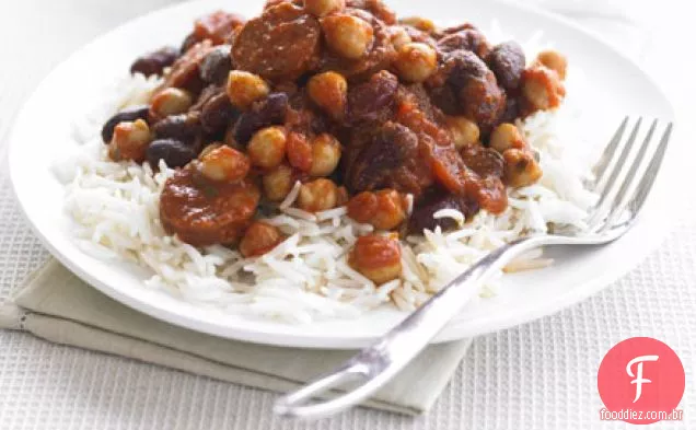 Quick bean & chouriço chilli