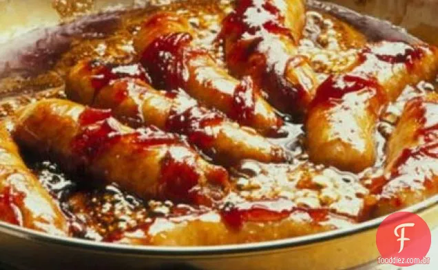 Salsichas com molho de cebola pegajoso