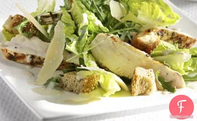 A reforma final: salada Caesar De Frango