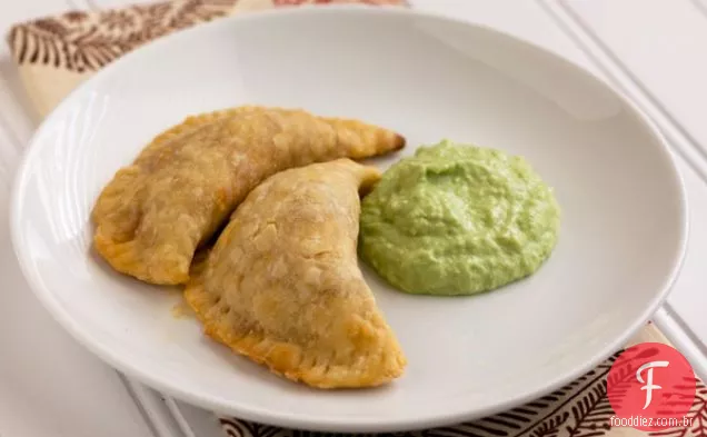 Chorizo Empanadas Com Creme De Abacate