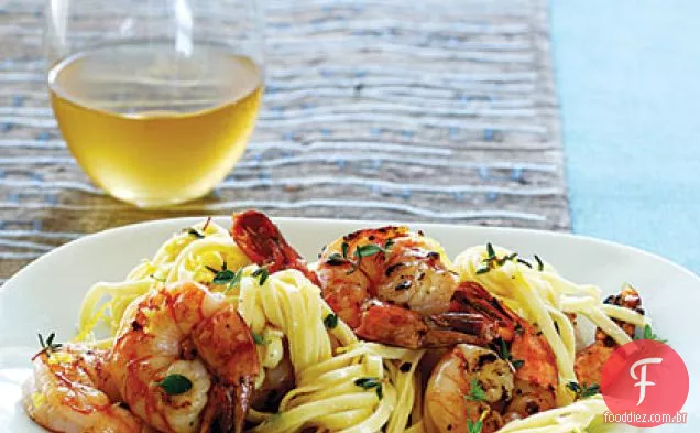 Linguine com camarão apimentado