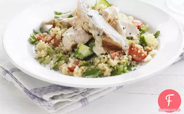 Chargrilled Turquia com quinoa tabbouleh & tahini dressing