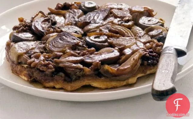 Cebola, noz e cogumelo tarte tatin