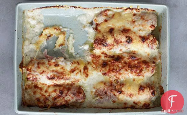 Endive refogado com presunto e Gruyère