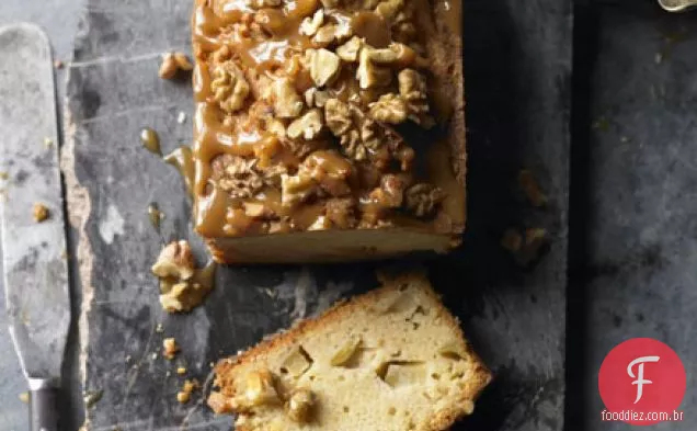 Bolo de pão de maçã caramelo
