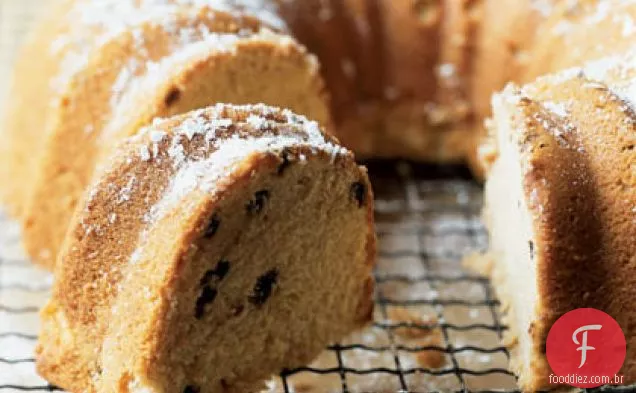 Chocolate Chip Irish Cream Pound Cake