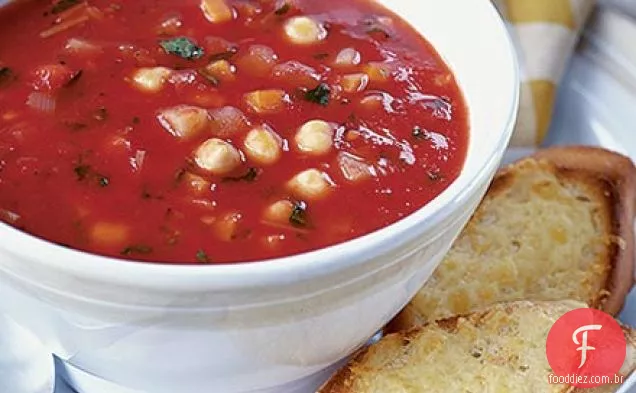 Sopa de legumes de outono com torradas de queijo