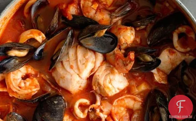 Cioppino (ensopado de peixe estilo São Francisco)