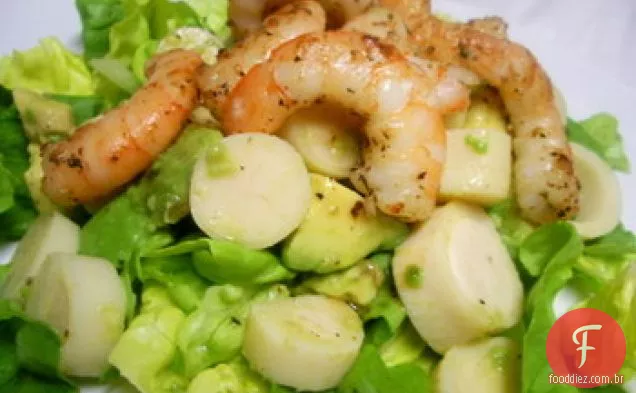 Salada Rica Com Corações De Palma E Abacate