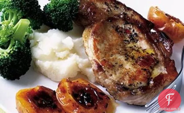 Carne de porco com damascos temperados