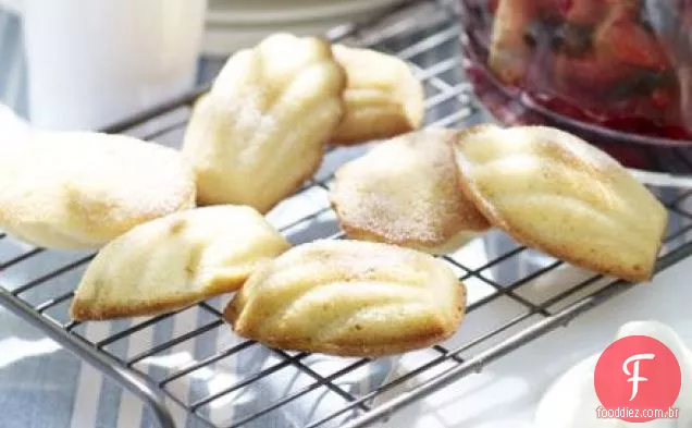 Mel e baunilha madeleines