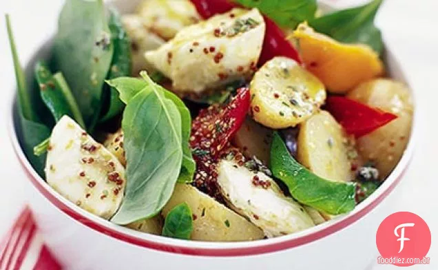 Nova salada de batata e pimenta assada