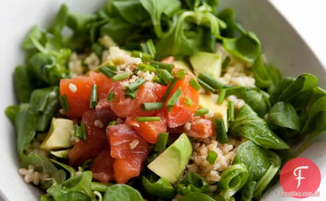 Trigo Bulgar Com Abacate E Salmão