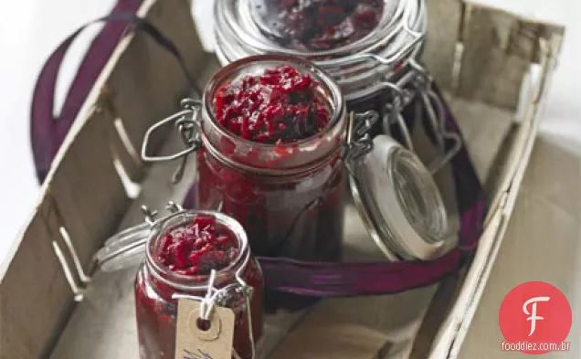 Beterraba temperada e chutney laranja