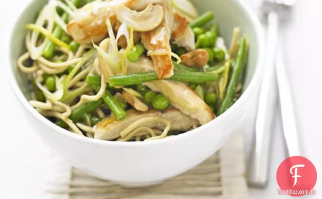 Frango limão com macarrão veg primavera
