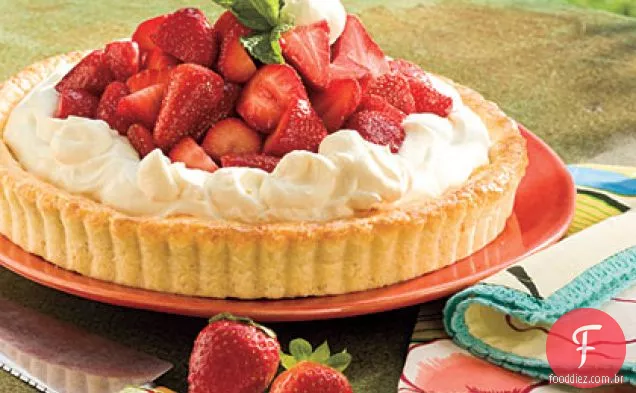 Torta De Bolo Curto De Morango E Laranja