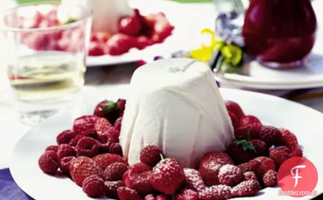 Cheesecake bombe com frutas de Verão