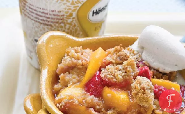 Peach-Ruibarbo Crisp