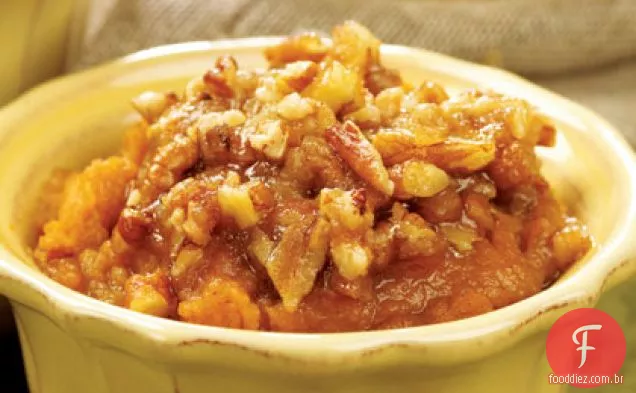 Caçarola de batata doce com cobertura de nozes