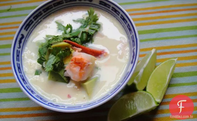 Cozinhe o livro: sopa de milho com lagosta e abacate