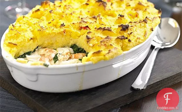 Torta de peixe com purê de açafrão