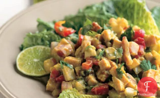 Salada Picada De Peru Com Molho Picante De Abacate