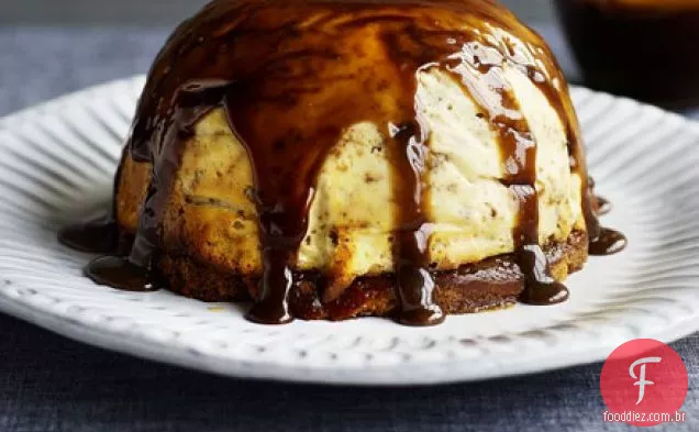 Ginger & Christmas pud cheesecake com molho de gengibre