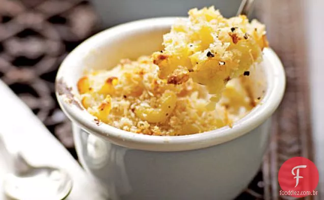 Macarrão com três queijos e queijo