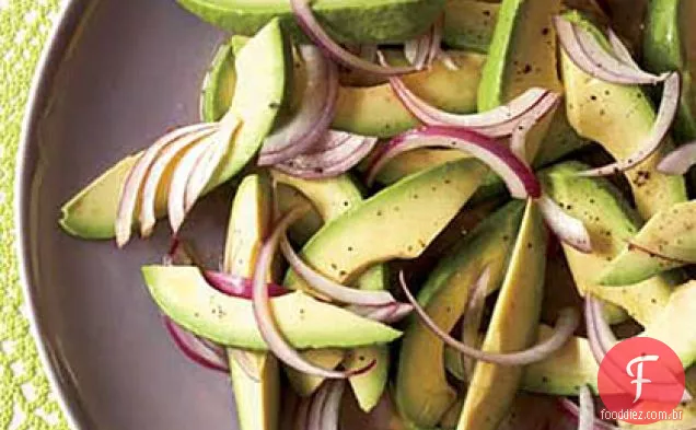 Salada de abacate e cebola