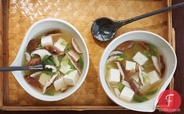Sopa de Miso com Tofu