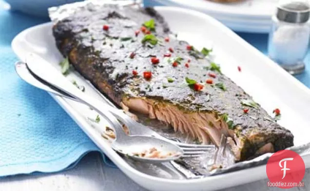 Salmão chermoula esfumaçado