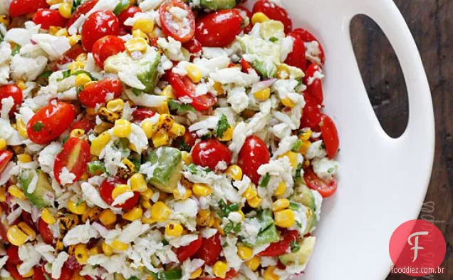 Tomates De Verão, Milho Assado, Caranguejo E Salada De Abacate