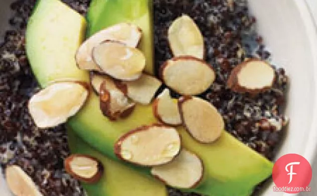 Quinoa Preta Com Abacate, Amêndoas E Mel