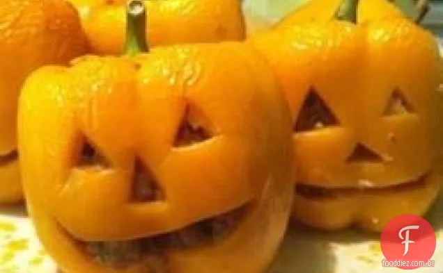 Pimentões Recheados Jack-O-Lantern
