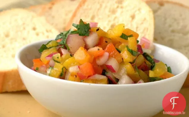 Pimentas tricolor torradas com Crostini