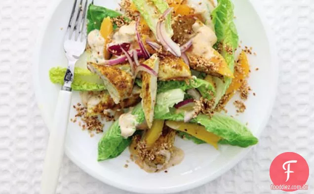 Salada de frango e manga com curry