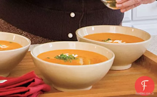 Sopa de pimenta vermelha e pêra