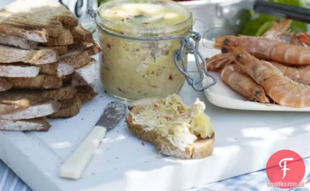 Caranguejo em vaso com especiarias