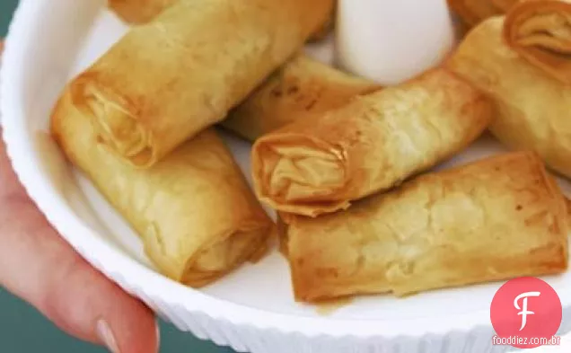 Ricota e espinafre filo bites