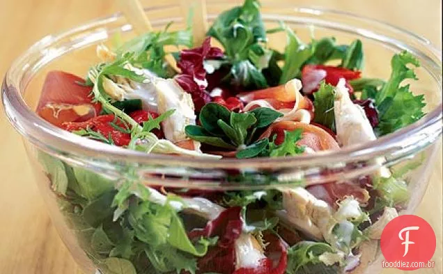 Salada continental de frango e pimenta