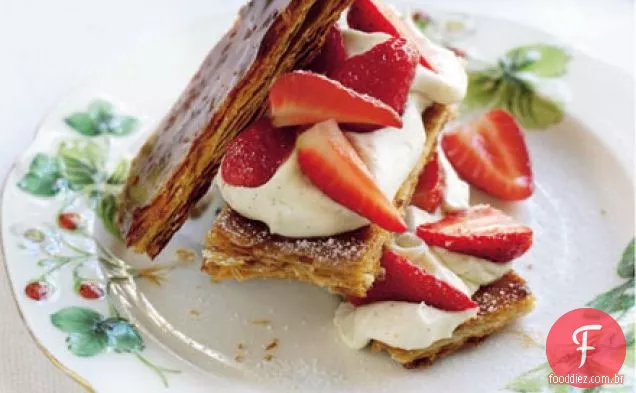 Morangos e camada de creme