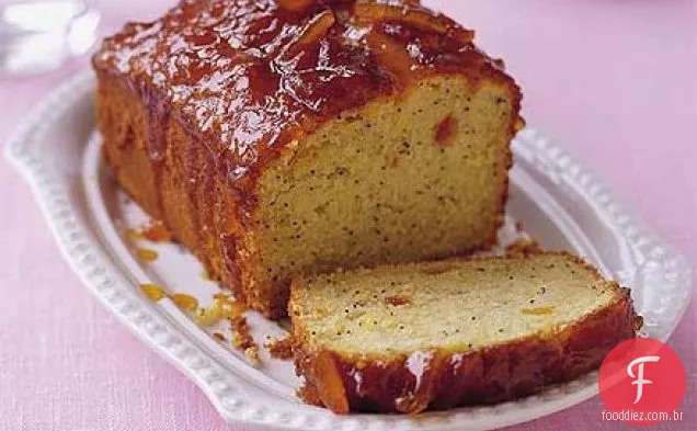 Bolo de sementes de laranja amarga e papoula